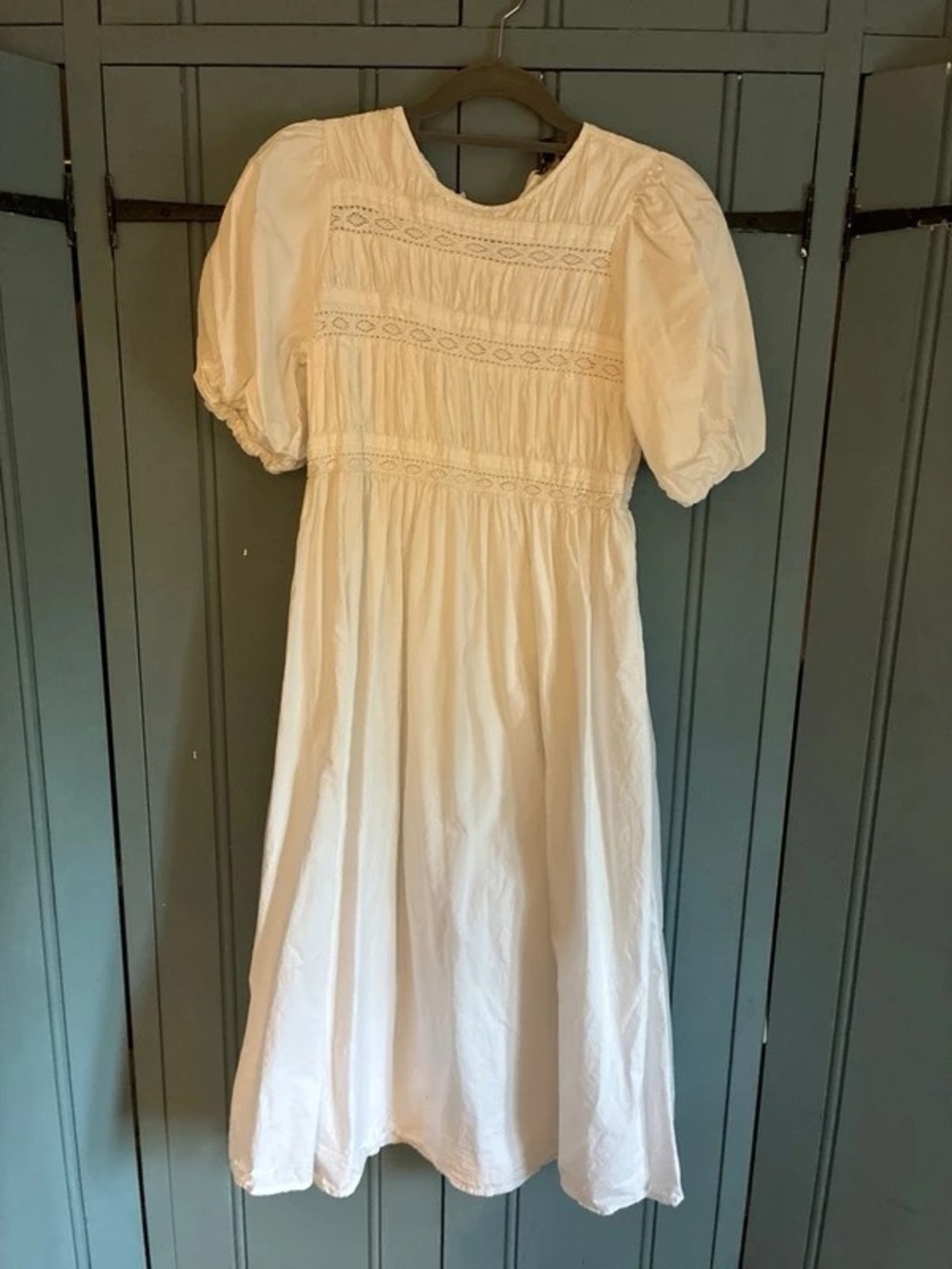 Women's Cream Puff-Sleeve Midi Dress with Smocked Detail